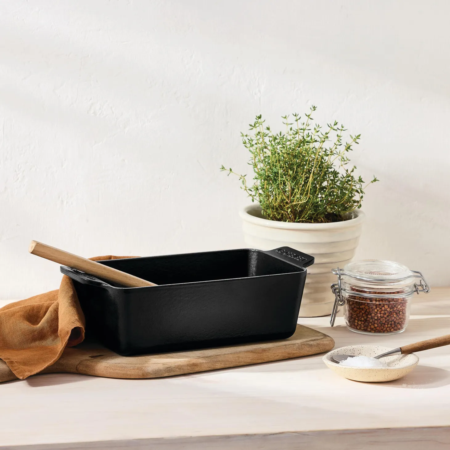 Brødform 23 cm, matte black