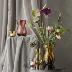 Calabas vase, amber
