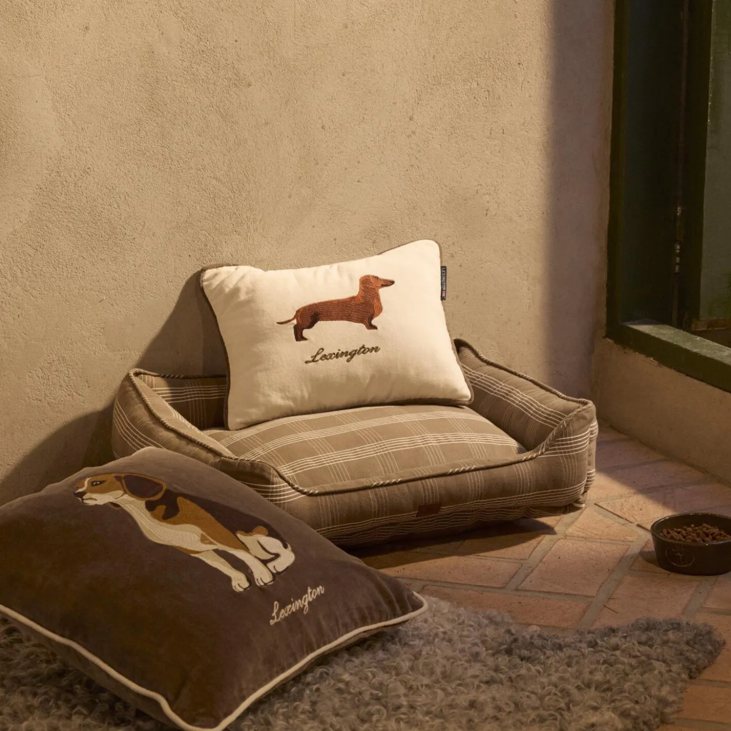 Dog Pillow, lt beige multi