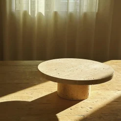 Høj dekorativt fad, sand