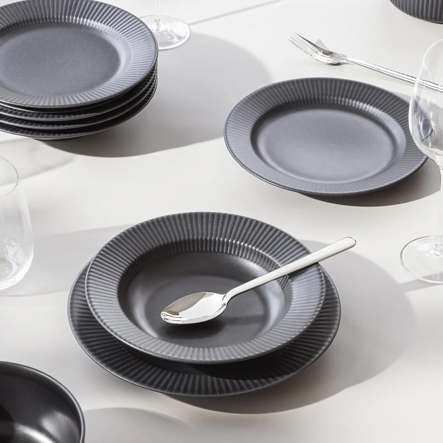 Legio Nova frokosttallerken 22 cm, black