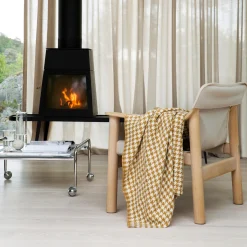 MIMI Throw, tobacco