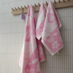 Mumi badehåndklæde seashells pink