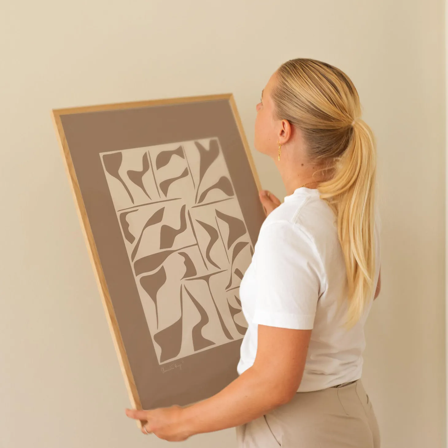 Papercut 02, brown