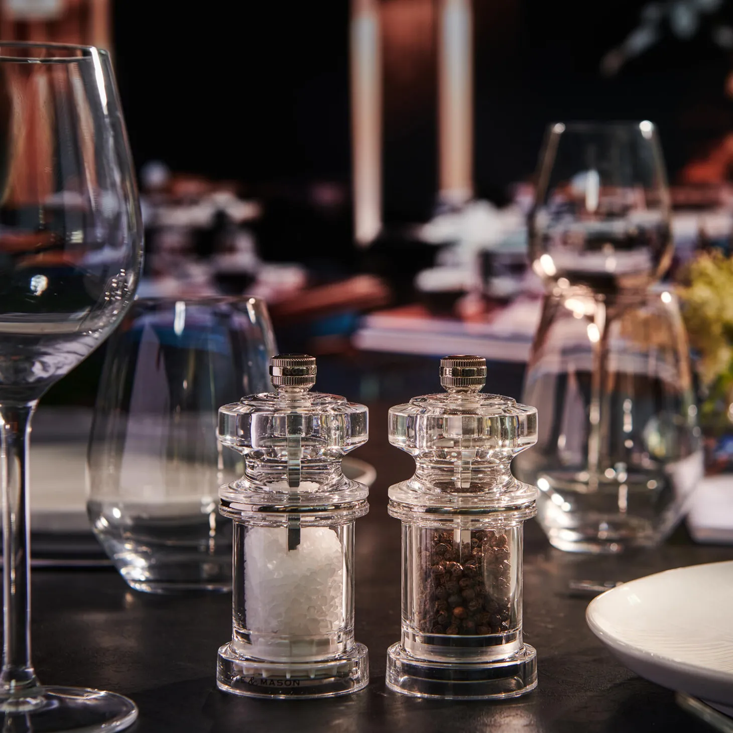 675 Salt and pepper set, akryl