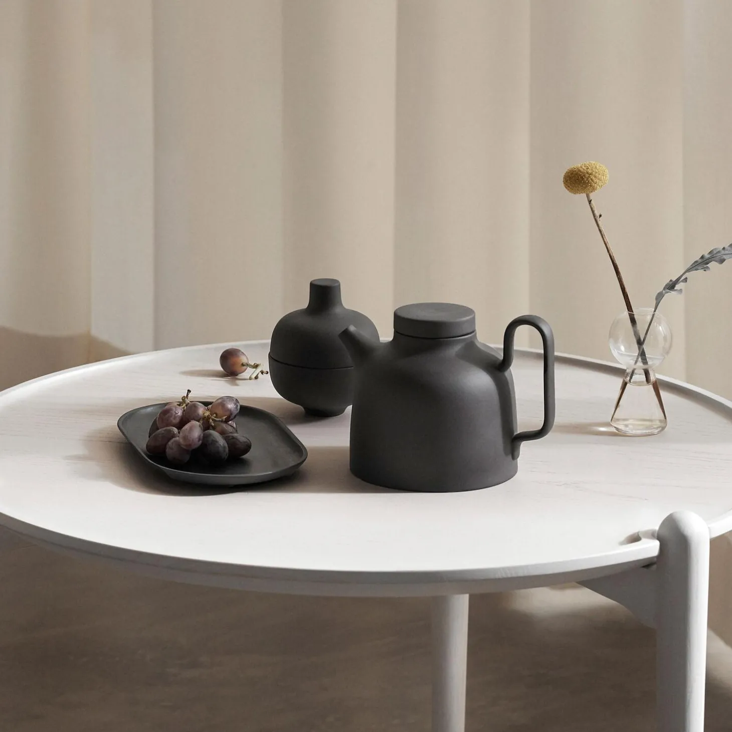 Sand Secrets Tea Pot, black clay