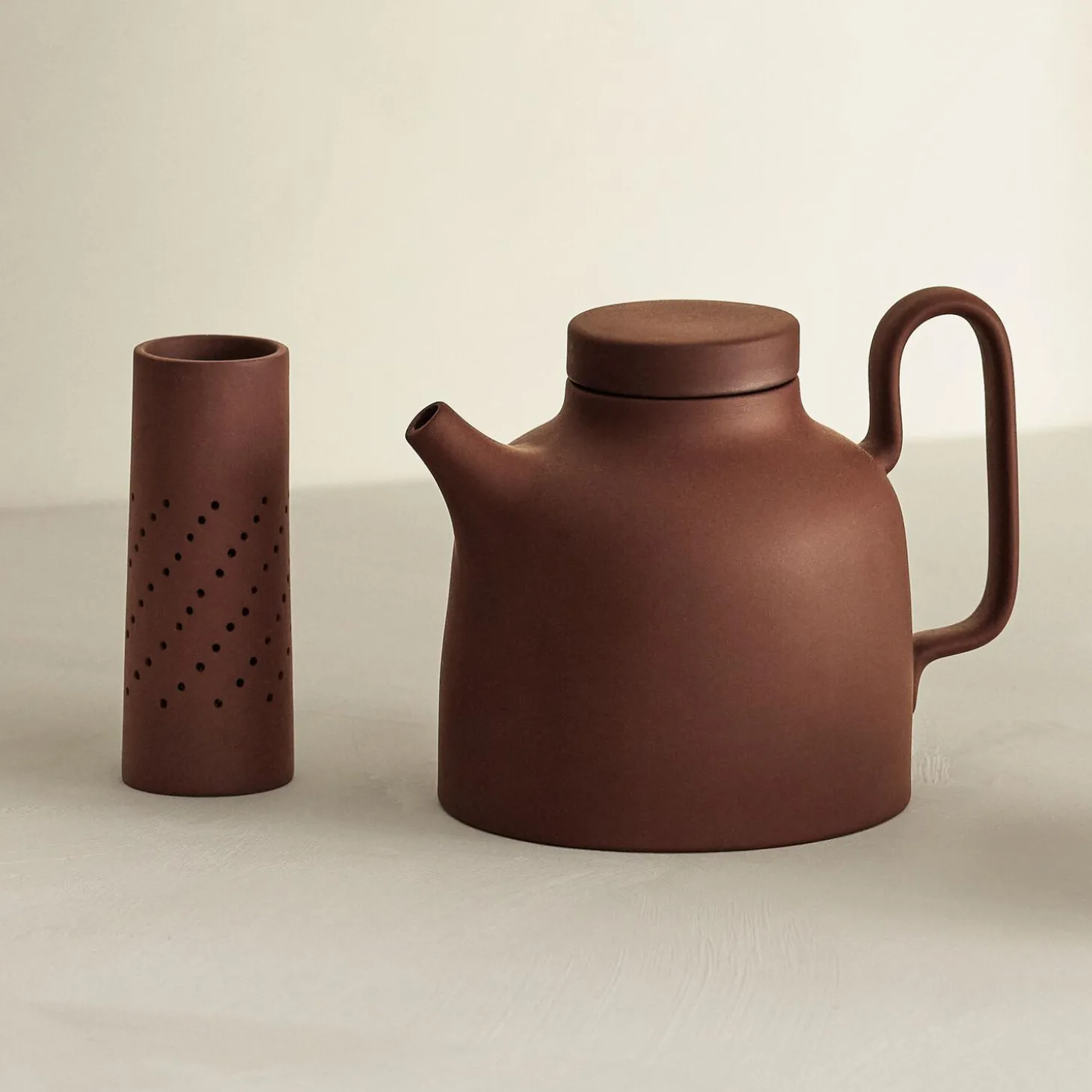 Sand Secrets Tea Pot, red clay