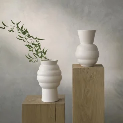 Tortus Archie vase No 2, white