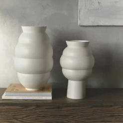 Tortus Archie vase No 5, white