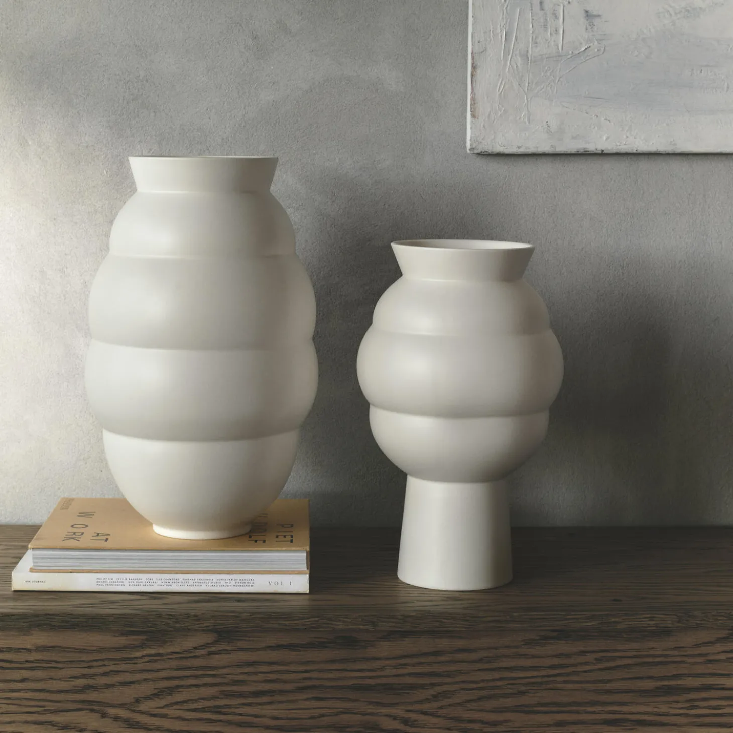 Tortus Archie vase No 5, white