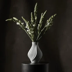 Twist Vase 18 cm